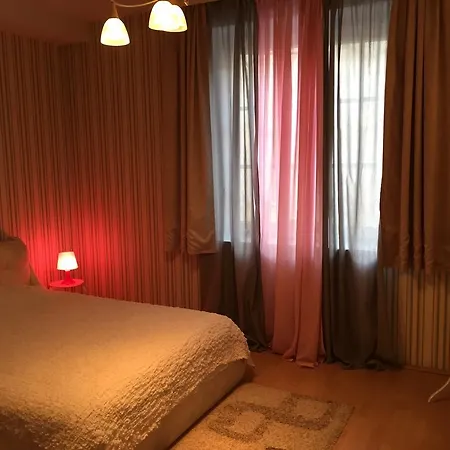 Apartament On Prospekt Nezavisimosti Mińsk